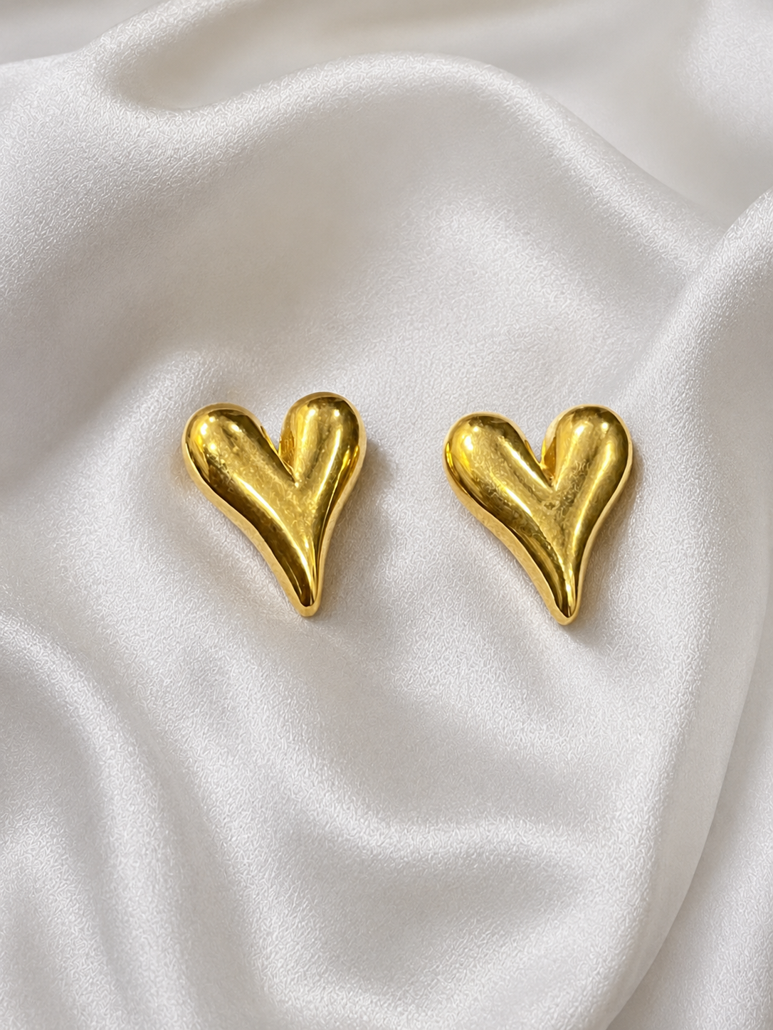 Heart-Shaped Polished Gold Earrings image Heart-Shaped Stainless steel Earrings - Image 1